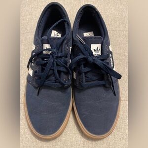 Men’s Adidas Shoes Size 6